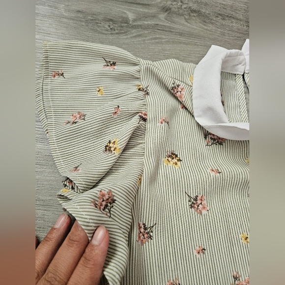 Monteau Stripped Floral Blouse Women's Size Small - Picture 3 of 5